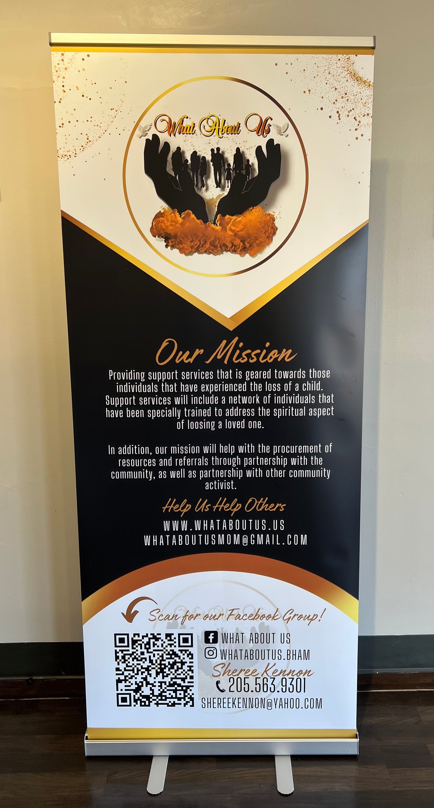 RETRACTABLE BANNERS